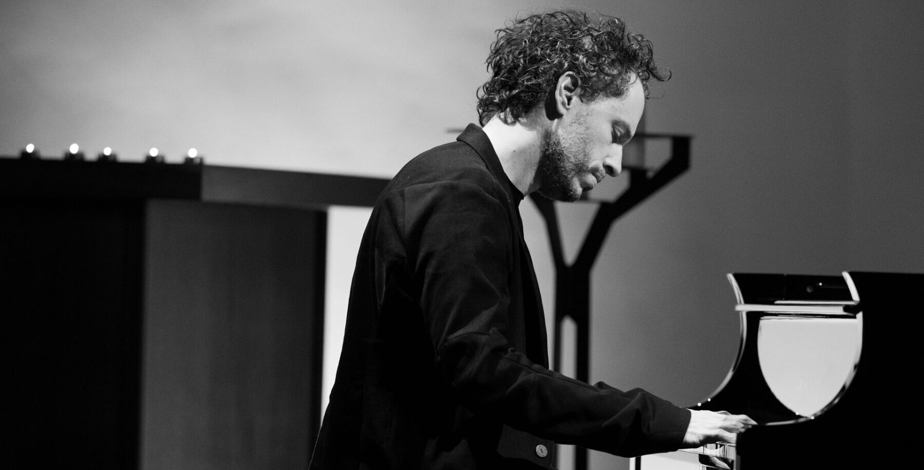 Stefan Rusconi at Cully Jazzfestival 2025 by Lauren Reichenbach